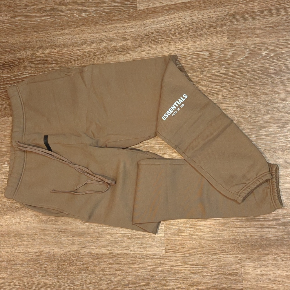 Fear Of God Essentials Sweatpants Harvest/Brown Size Small